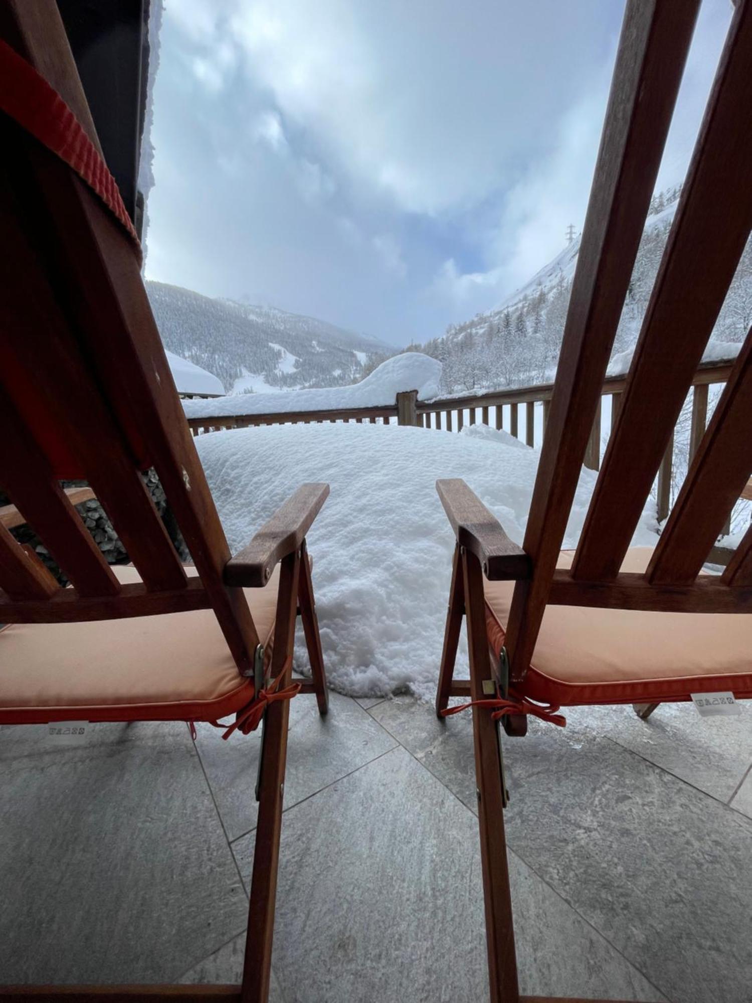Lthorses & Dreams Bed and Breakfast La Thuile Exteriör bild