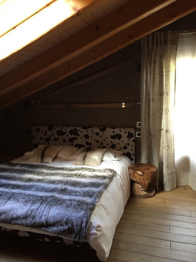 Lthorses & Dreams Bed and Breakfast La Thuile Exteriör bild