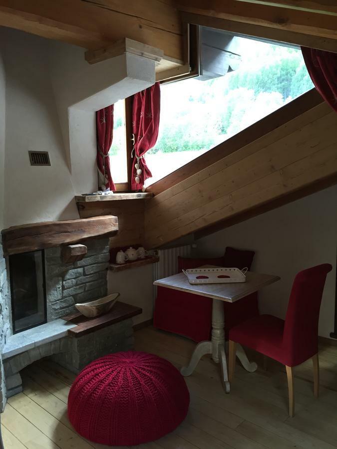 Lthorses & Dreams Bed and Breakfast La Thuile Exteriör bild