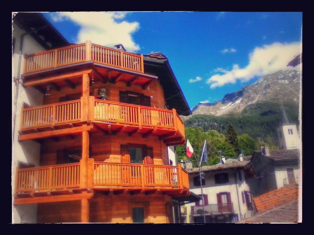 Lthorses & Dreams Bed and Breakfast La Thuile Exteriör bild